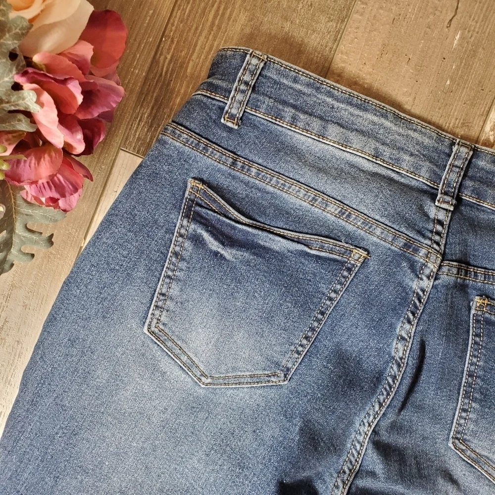 Fashion Nova Stretchy Blue Skinny Jeans Size 15/16 NWOT